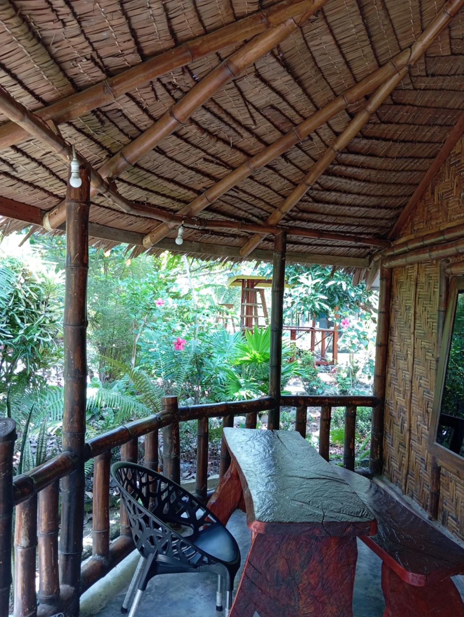 Magpie Homestay & Jungle Trekking Only For Guest Trekking With Us Bukit Lawang Zewnętrze zdjęcie