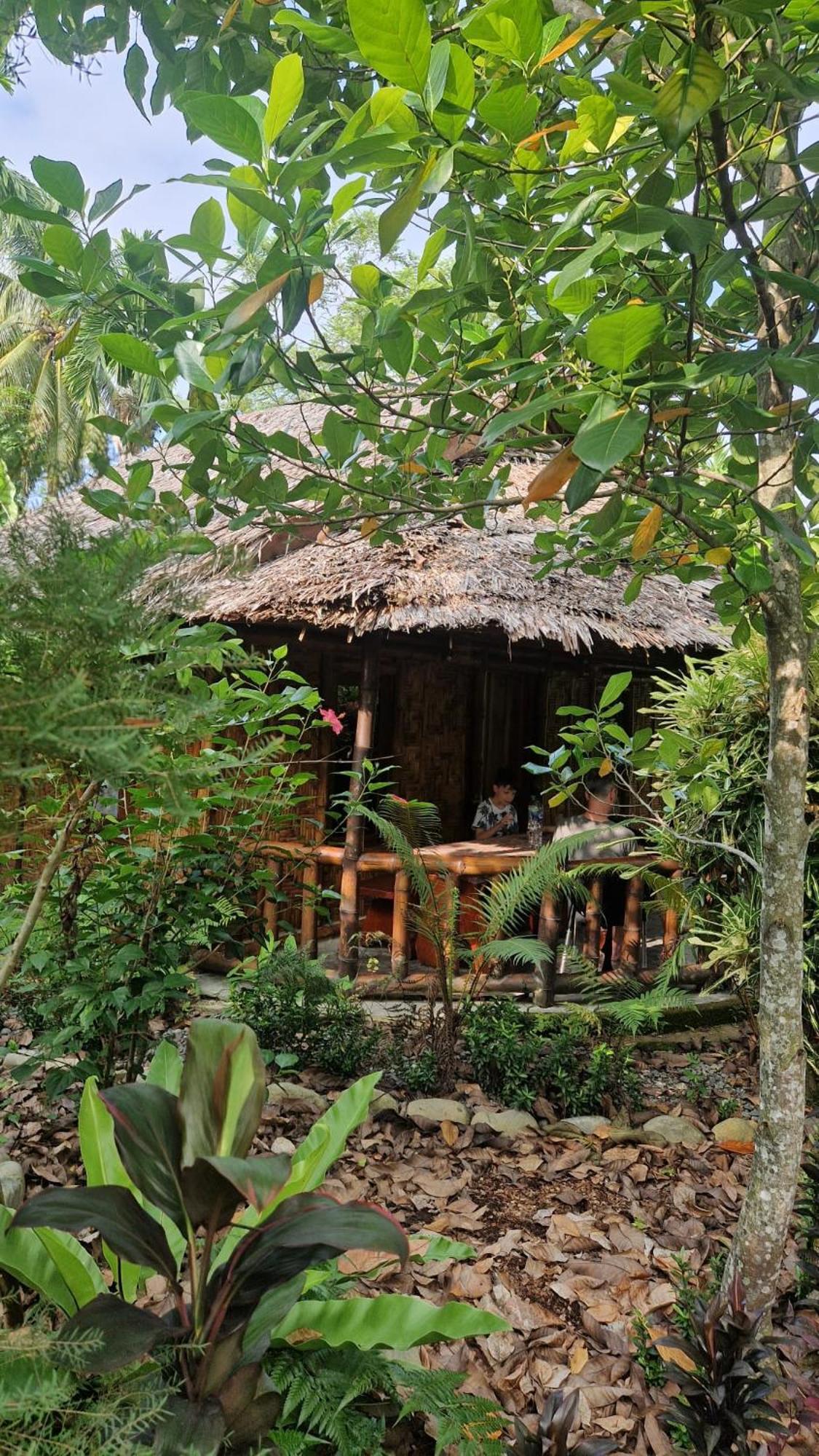 Magpie Homestay & Jungle Trekking Only For Guest Trekking With Us Bukit Lawang Zewnętrze zdjęcie